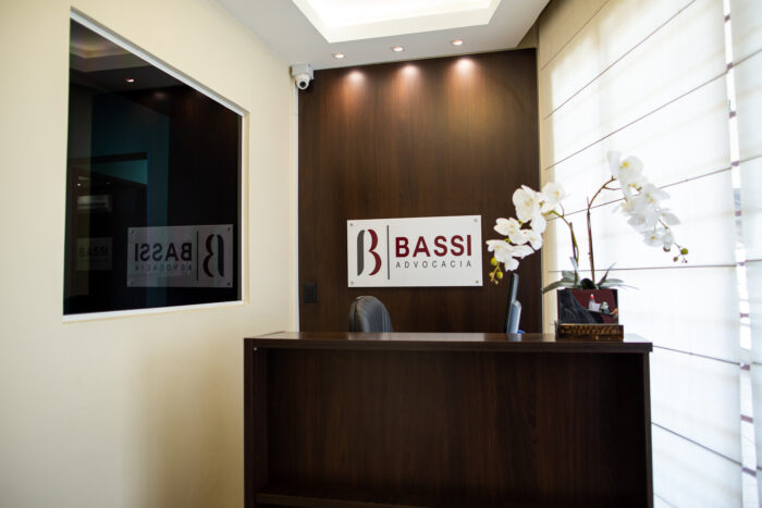 Bassi_Adv_02